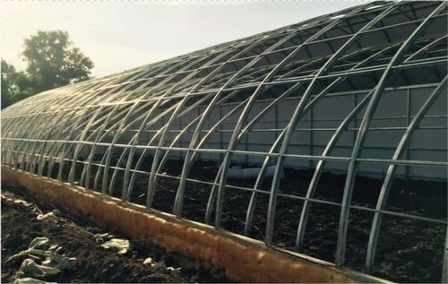 多層膜設(shè)計 葡萄種植大棚抵御冬季嚴(yán)寒的創(chuàng)新之道